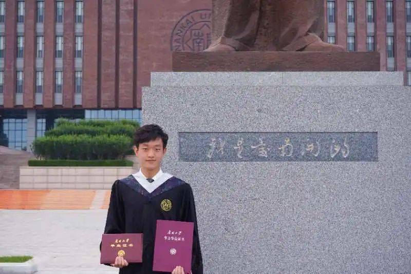 IM体育电光榜样 新生用心听2020届优秀毕业生想对你说…（一）(图1)