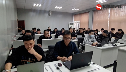 光伏实操】IM体育光伏电站运维基地实训训练营第一期圆满结业 ！(图1)