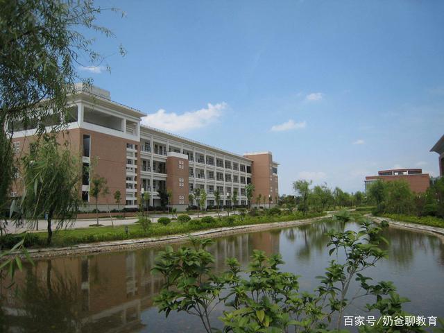 IM体育这7个大学专业本科就业没出路考上研究生就成“香饽饽”(图2)